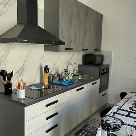 Dril Host 2 * Brindisi