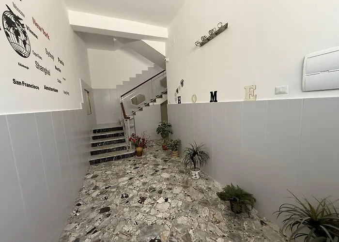 Dril Host 2 Semesterbostad Brindisi