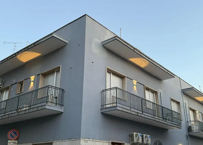 Dril Host 2 Semesterbostad Brindisi