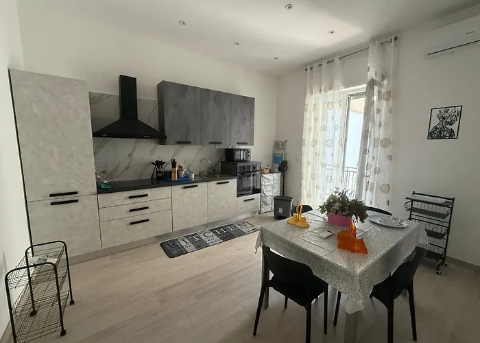 Dril Host 2 * Brindisi