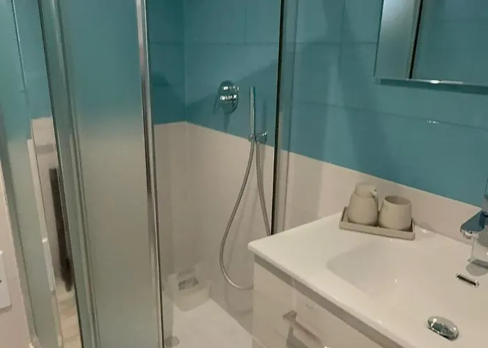 Dril Host 2 Semesterbostad Brindisi