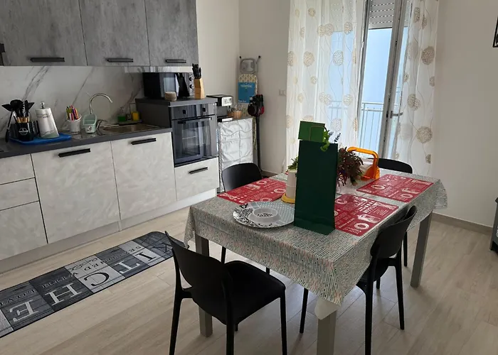 Dril Host 2 Semesterbostad Brindisi