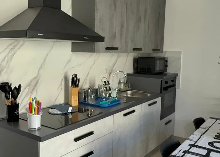 Dril Host 2 * Brindisi