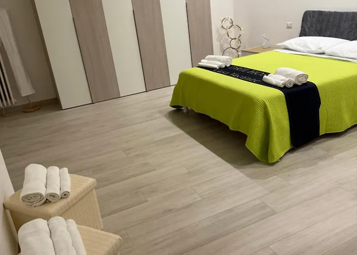 Dril Host 2 Semesterbostad Brindisi